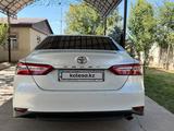 Toyota Camry 2023 года за 16 000 000 тг. в Тараз – фото 2