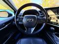 Toyota Camry 2021 года за 8 200 000 тг. в Актобе – фото 12