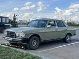 Mercedes-Benz E 240 1983 года за 650 000 тг. в Астана – фото 2