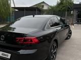Volkswagen Passat 2021 года за 14 500 000 тг. в Алматы – фото 4
