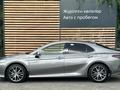 Toyota Camry Luxe 2023 года за 17 390 000 тг. в Алматы – фото 3