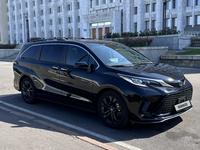 Toyota Sienna 2022 годаfor26 000 000 тг. в Алматы