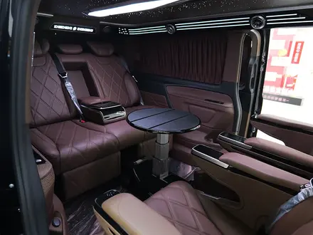 Mercedes-Benz V 250 2018 года за 26 285 000 тг. в Другой город в Китае – фото 10