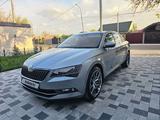Skoda Superb 2018 года за 12 500 000 тг. в Шымкент – фото 4