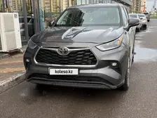 Toyota Highlander, 2022