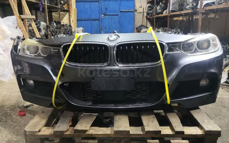 МОРДА НОУСКАТ ПЕРЕДНИЙ БАМПЕР ФАРЫ КАПОТ КРЫЛО BMW F30 за 500 000 тг. в Актау