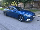 Hyundai Elantra 2023 года за 7 200 000 тг. в Алматы