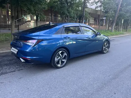 Hyundai Elantra 2023 года за 7 200 000 тг. в Алматы – фото 3