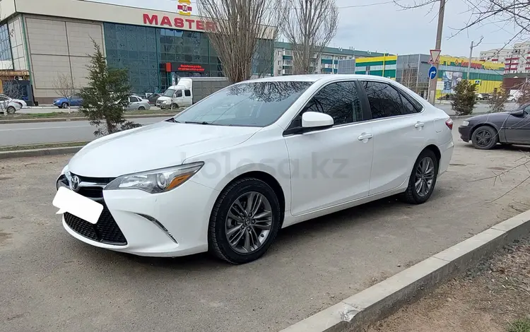 Toyota Camry 2016 года за 9 999 990 тг. в Уральск