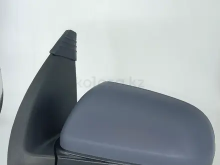 Боковое зеркало за 11 200 тг. в Астана