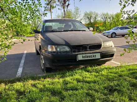 Toyota Carina E 1994 года за 1 150 000 тг. в Конаев (Капшагай)