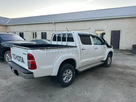 Toyota Hilux 2013 года за 8 100 000 тг. в Атырау – фото 2