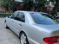 Mercedes-Benz E 240 1997 годаfor5 000 000 тг. в Тараз – фото 5