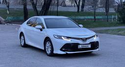 Toyota Camry 2020 года за 14 000 000 тг. в Алматы – фото 4