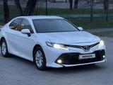 Toyota Camry 2020 года за 14 000 000 тг. в Алматы – фото 5