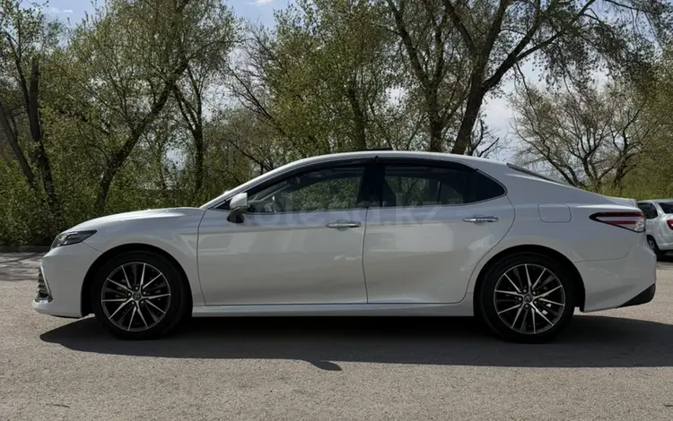 Toyota Camry 2023 года за 17 000 000 тг. в Павлодар