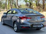 Hyundai Elantra 2019 годаүшін7 900 000 тг. в Шымкент – фото 5