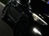 Hyundai Santa Fe 2013 года за 10 100 000 тг. в Актобе – фото 3