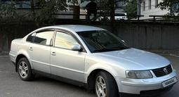 Volkswagen Passat 2000 годаүшін2 600 000 тг. в Алматы
