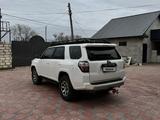 Toyota 4Runner 2015 годаүшін17 500 000 тг. в Актобе – фото 4