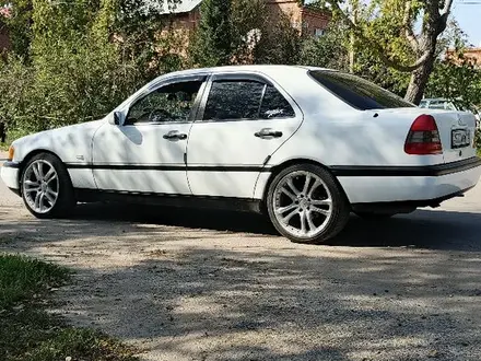 Mercedes-Benz C 200 1995 года за 2 550 000 тг. в Павлодар – фото 6