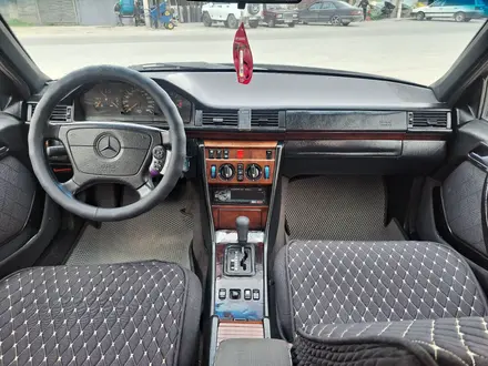 Mercedes-Benz E 280 1995 года за 2 100 000 тг. в Тараз – фото 10