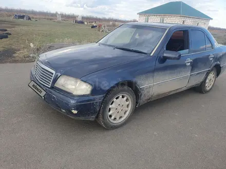 Mercedes-Benz C 200 1994 года за 1 600 000 тг. в Астана – фото 2