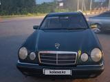Mercedes-Benz E 230 1997 года за 2 000 000 тг. в Астана