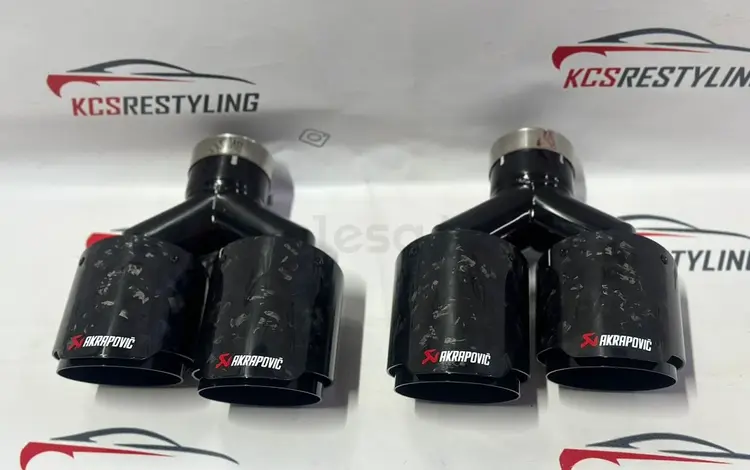 Выхлопные Насадки Akrapovic 101mm двухсоставный карбон за 55 000 тг. в Астана