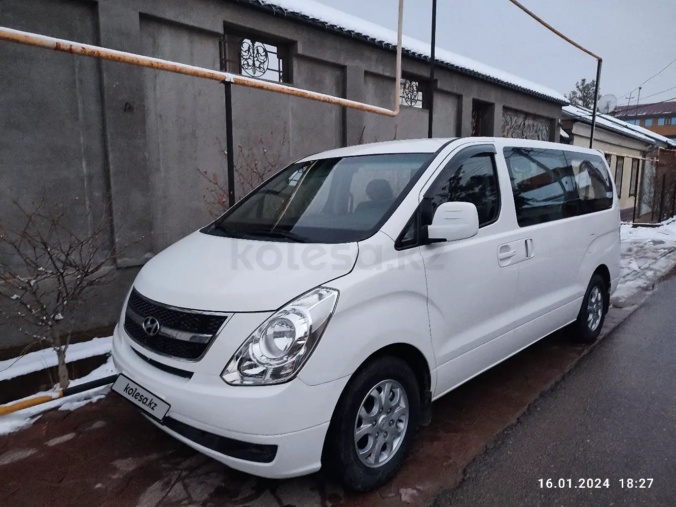 Купить Hyundai Starex 2012 Года