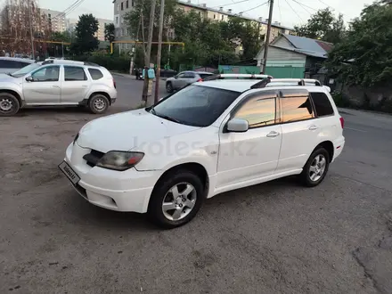 Mitsubishi Outlander 2003 года за 3 500 000 тг. в Алматы – фото 2