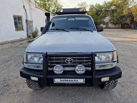 Toyota Land Cruiser 1996 года за 9 000 000 тг. в Атырау – фото 2