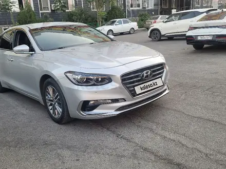 Hyundai Grandeur 2018 года за 10 500 000 тг. в Шымкент – фото 2