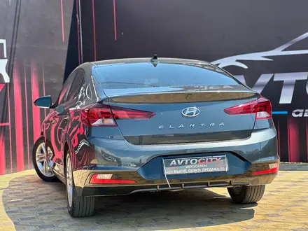 Hyundai Elantra 2019 года за 9 150 000 тг. в Атырау – фото 10