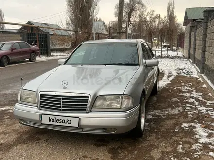 Mercedes-Benz C 220 1995 года за 3 600 000 тг. в Алматы – фото 2