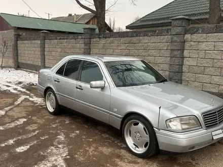 Mercedes-Benz C 220 1995 года за 3 600 000 тг. в Алматы – фото 21