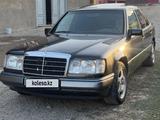 Mercedes-Benz E 200 1993 года за 1 800 000 тг. в Карабулак – фото 4