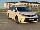 Toyota Sienna 2018 годаүшін17 500 000 тг. в Шымкент – фото 4