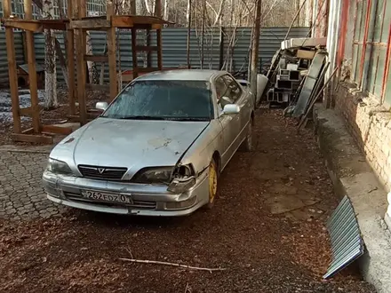 Toyota Vista 1996 года за 800 000 тг. в Астана – фото 2