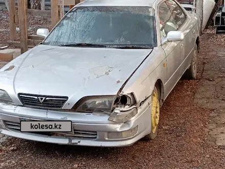 Toyota Vista 1996 года за 800 000 тг. в Астана