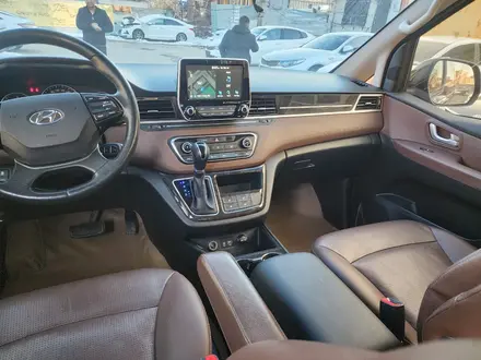 Hyundai Starex 2018 года за 14 900 000 тг. в Алматы – фото 17