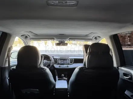 Toyota RAV4 2017 года за 8 200 000 тг. в Актау – фото 12