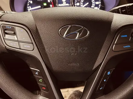 Hyundai Santa Fe 2016 года за 7 200 000 тг. в Актау – фото 18