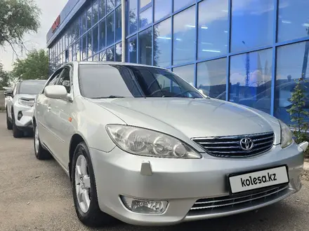 Toyota Camry 2004 года за 6 100 000 тг. в Тараз – фото 2