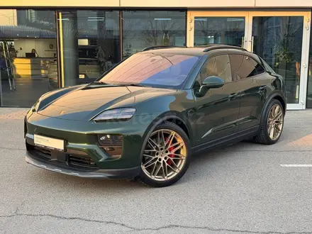 Porsche Macan 2025 года за 67 000 000 тг. в Алматы