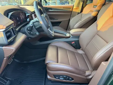 Porsche Macan 2025 года за 67 000 000 тг. в Алматы – фото 16