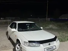 Toyota Camry, 1997