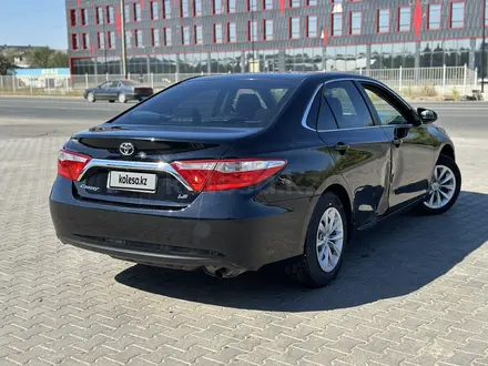 Toyota Camry 2017 года за 4 800 000 тг. в Уральск – фото 6