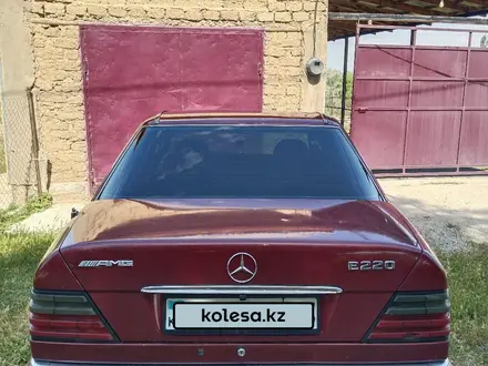 Mercedes-Benz E 220 1994 года за 2 200 000 тг. в Шымкент – фото 6
