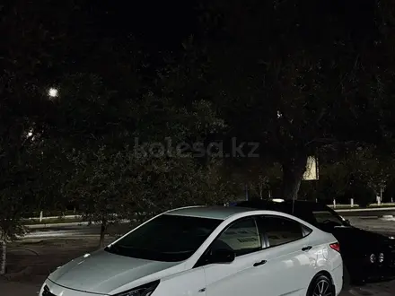 Hyundai Accent 2015 года за 3 800 000 тг. в Актау – фото 3